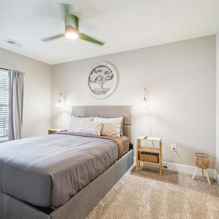 A Pet Friendly Cozy Condo In Traverse Stadt Exterior foto